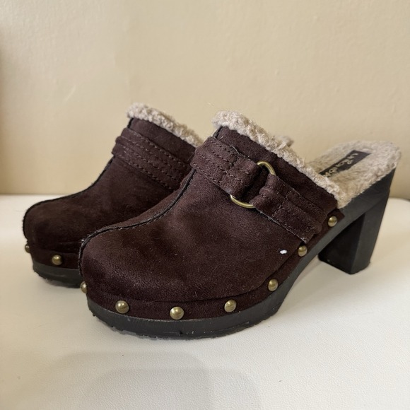 Vintage America Blues Shoes - Vintage 90s Y2K Unionbay‎ Studded Heel Platform Sherpa Clogs Women's Sz 7.5 Boho
